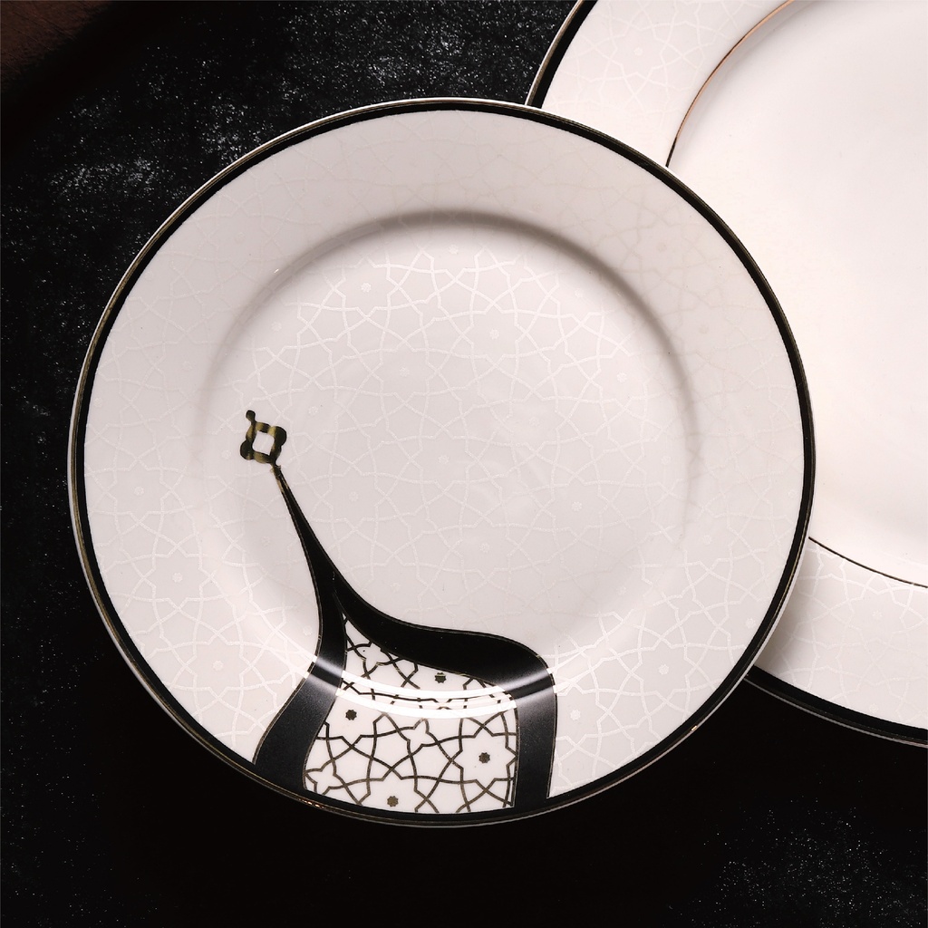 Black Nuts Serving Plates From Arabesque Collection